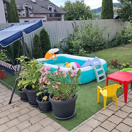 Petunia-Dom S Dvoma Spalnami Bešeňová Exterior foto